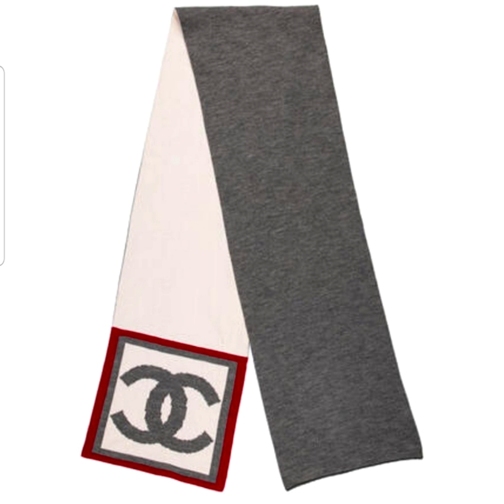 CHANEL &wool &Cashmere  Winter Scarf - Picture 3 of 12